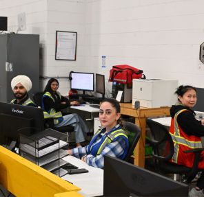 How Local 3PLs Help Calgary Importers Scale Faster